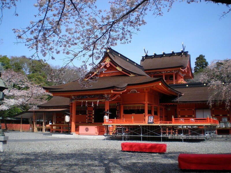 il tempio dedicato a sakuya hime ricco di alberi di ciliegio
